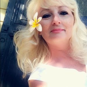 Meet your Posher, Joan